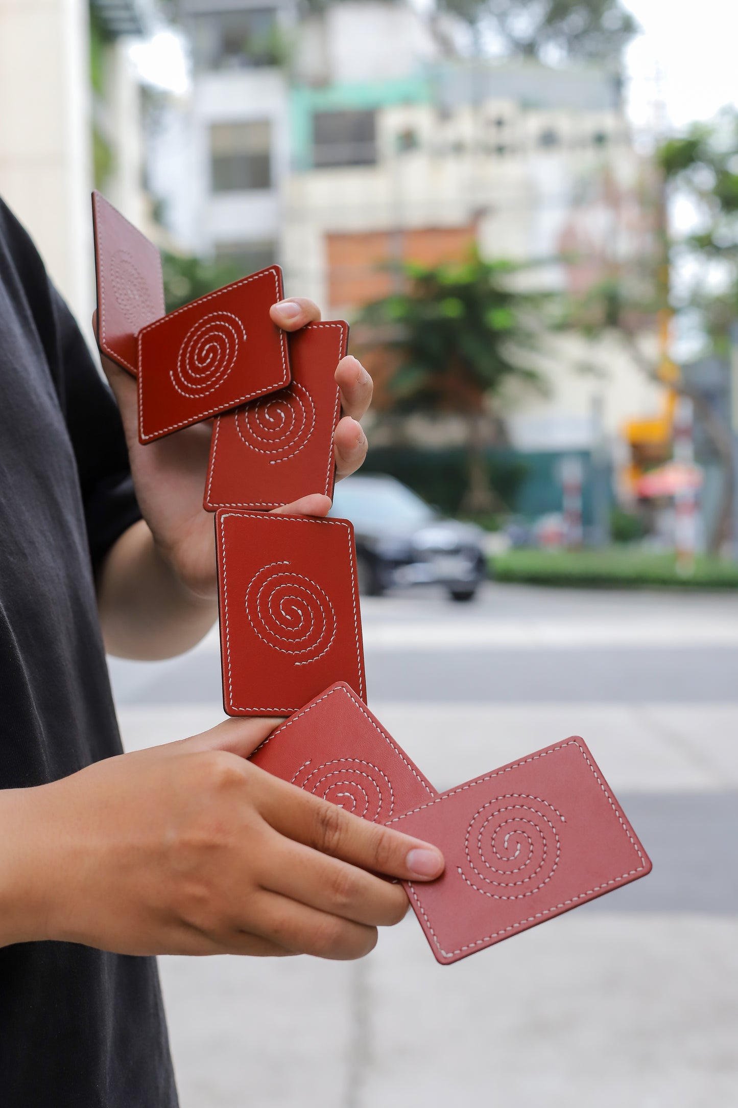 Leather Packet Trainer - Spiral Stitched