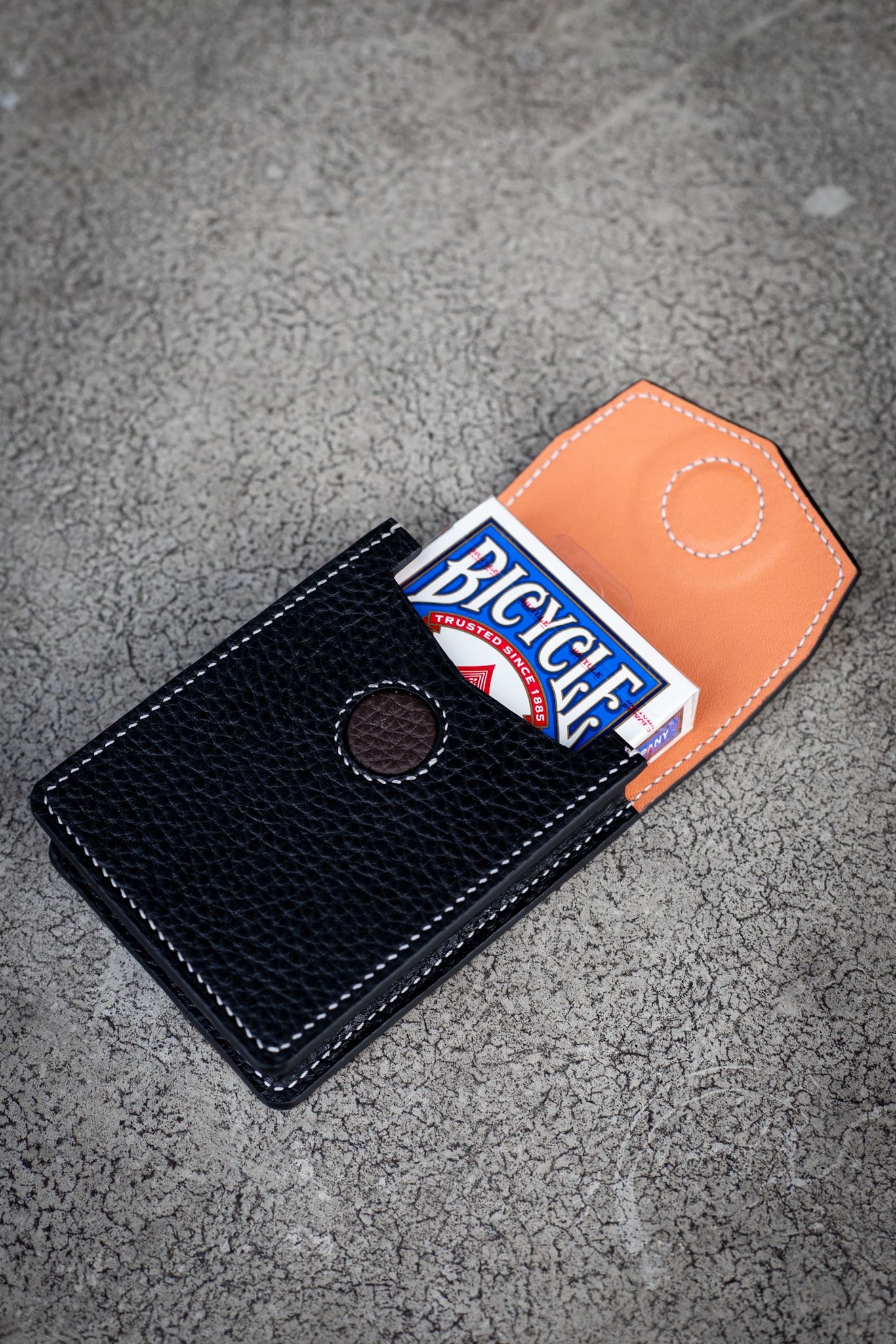 THE VERO -Togo Leather Deck Holder