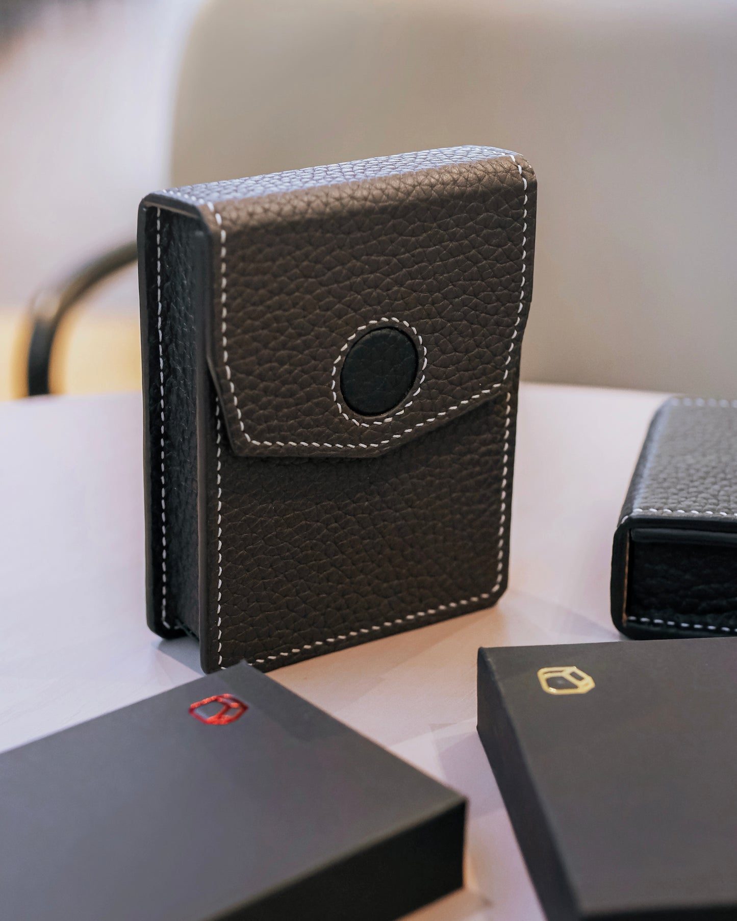 THE VERO -Togo Leather Deck Holder