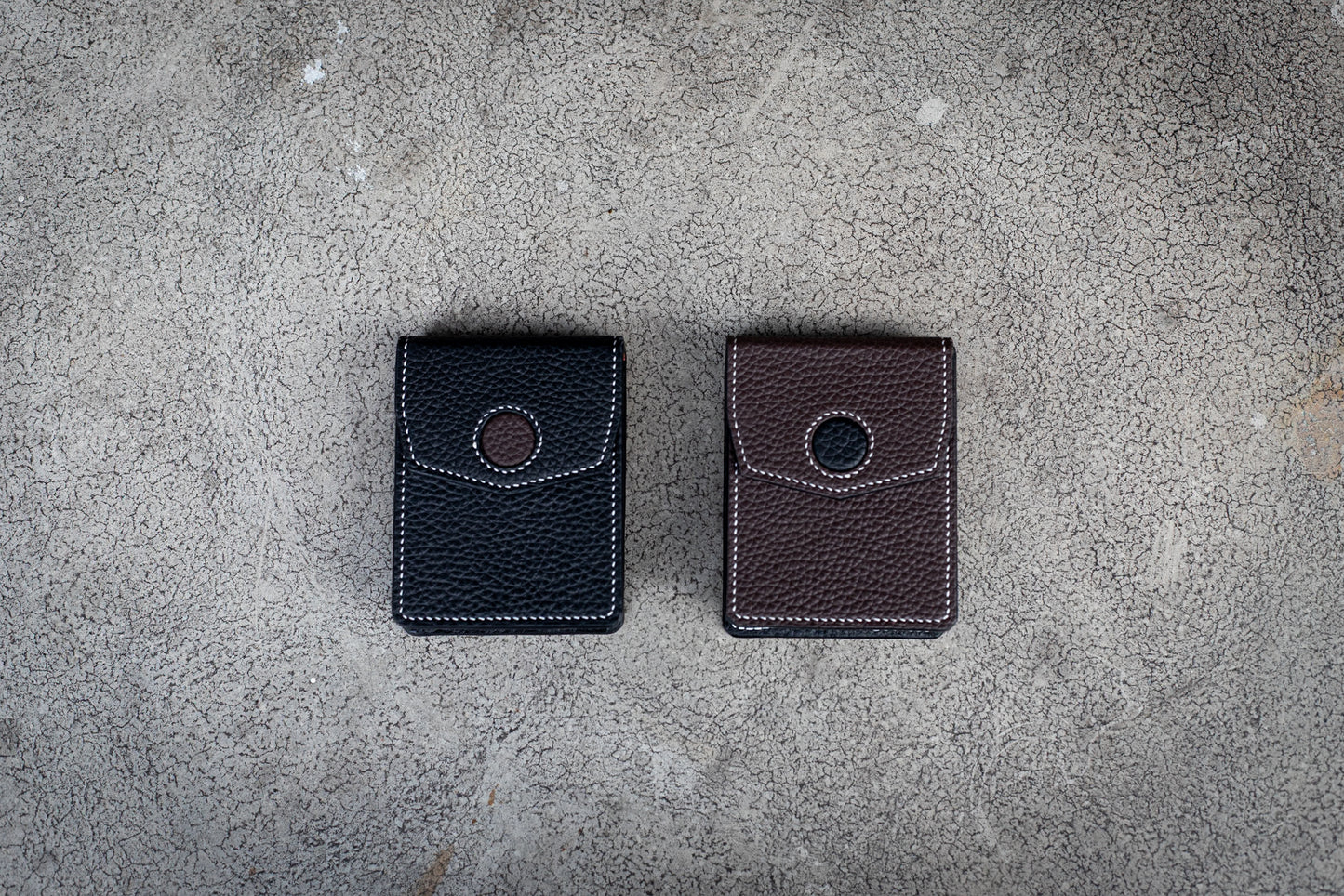 THE VERO -Togo Leather Deck Holder